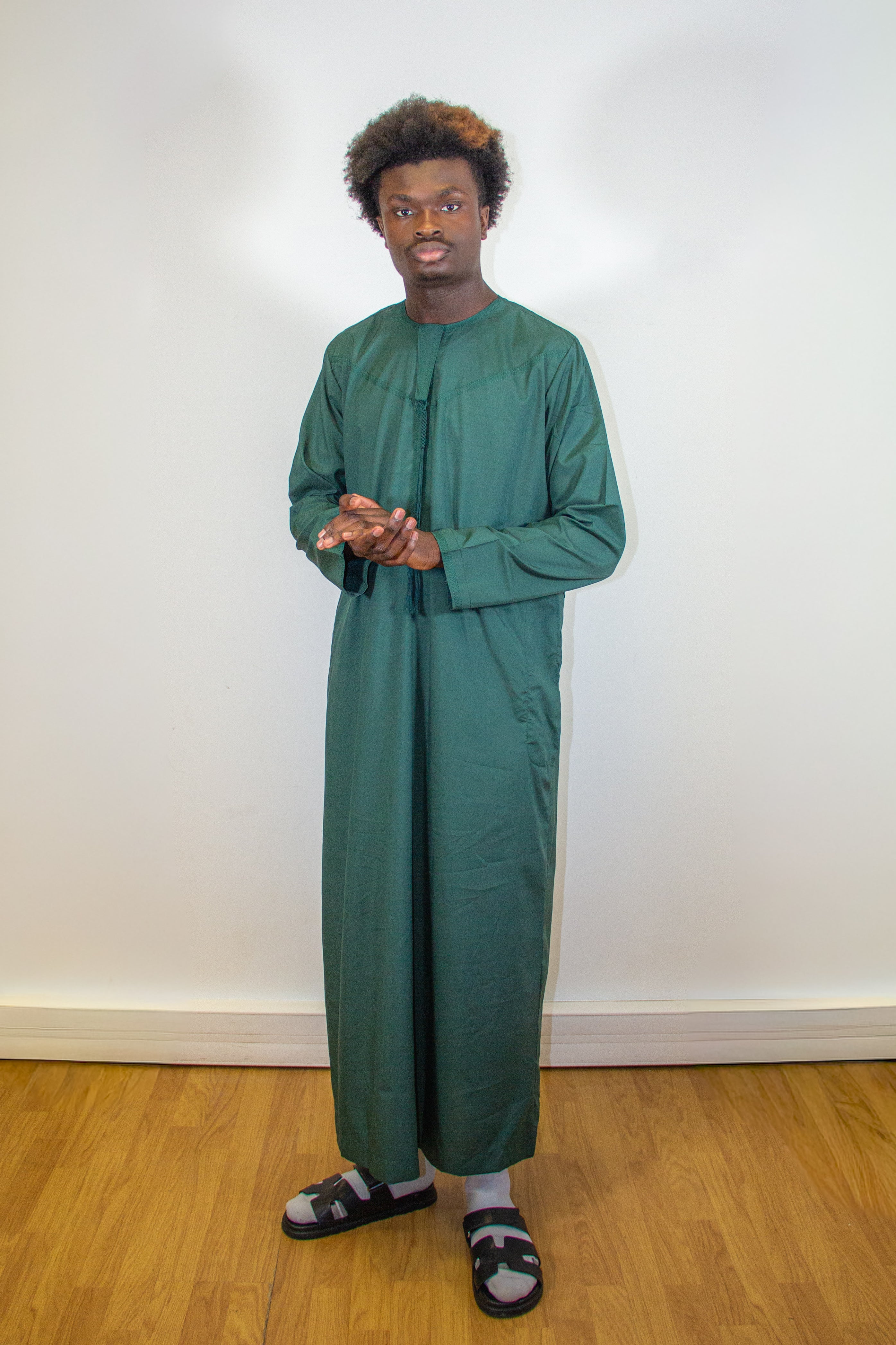 Qamis Samir ( Émirati )